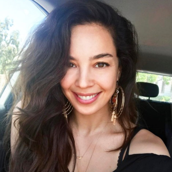 Bebeğinin Fotoğrafını İlk Kez Paylaştı!