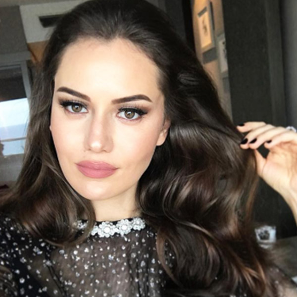 Doğum Yapmasına 2 Ay Kalan Fahriye Evcen'e Doktorundan Yeni Yasaklar!