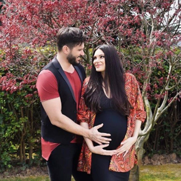 Tolgahan Sayışman Bebeği Efehan'ın Yüzünü İlk Kez Gösterdi!