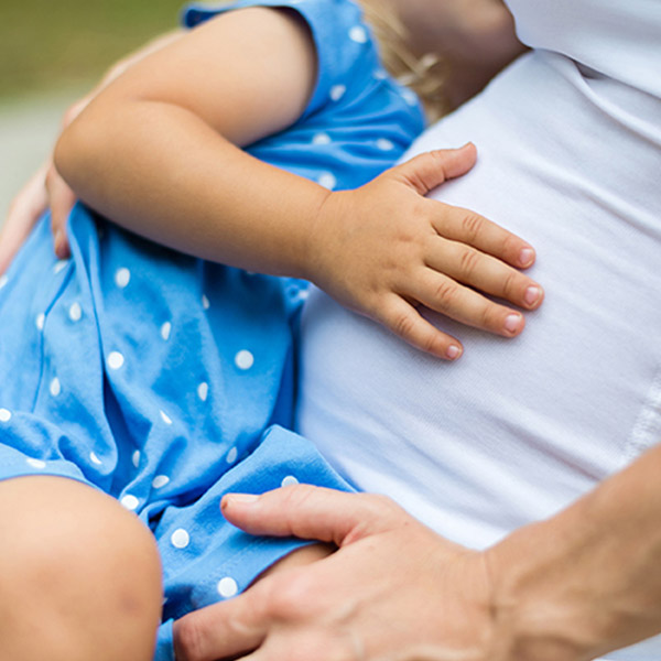 Hamileyken Emzirmeye Devam Edilebilir Mi?