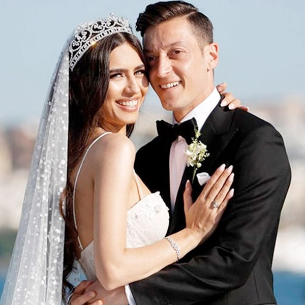 Amine Gülşe Anne Oldu! İşte İlk Aile Fotoğrafları