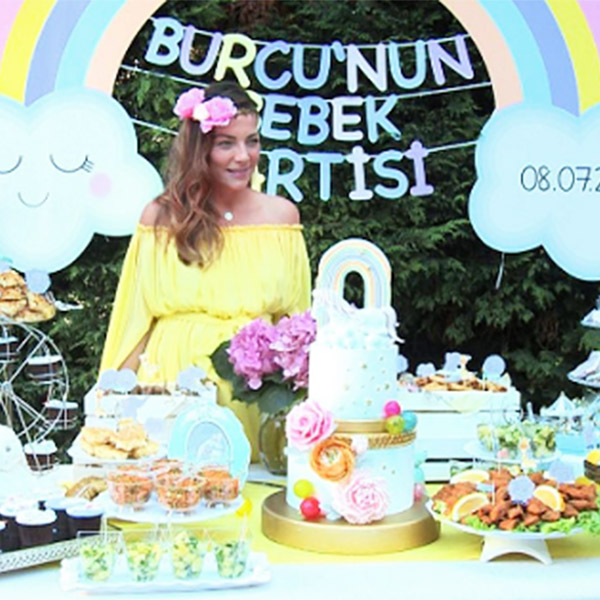 Burcu Kara'ya Sürpriz 'Bebek' Partisi!