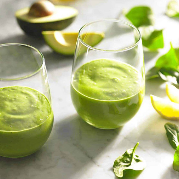 Sıcaklardan Bunaldınız Mı? Avokadolu Smoothie İle Serinlemeyi Deneyin!