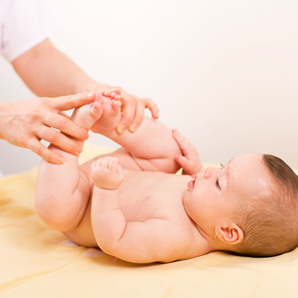 Bebeklere Kalça Ultrasonu Ne Zaman Yapılmalı?