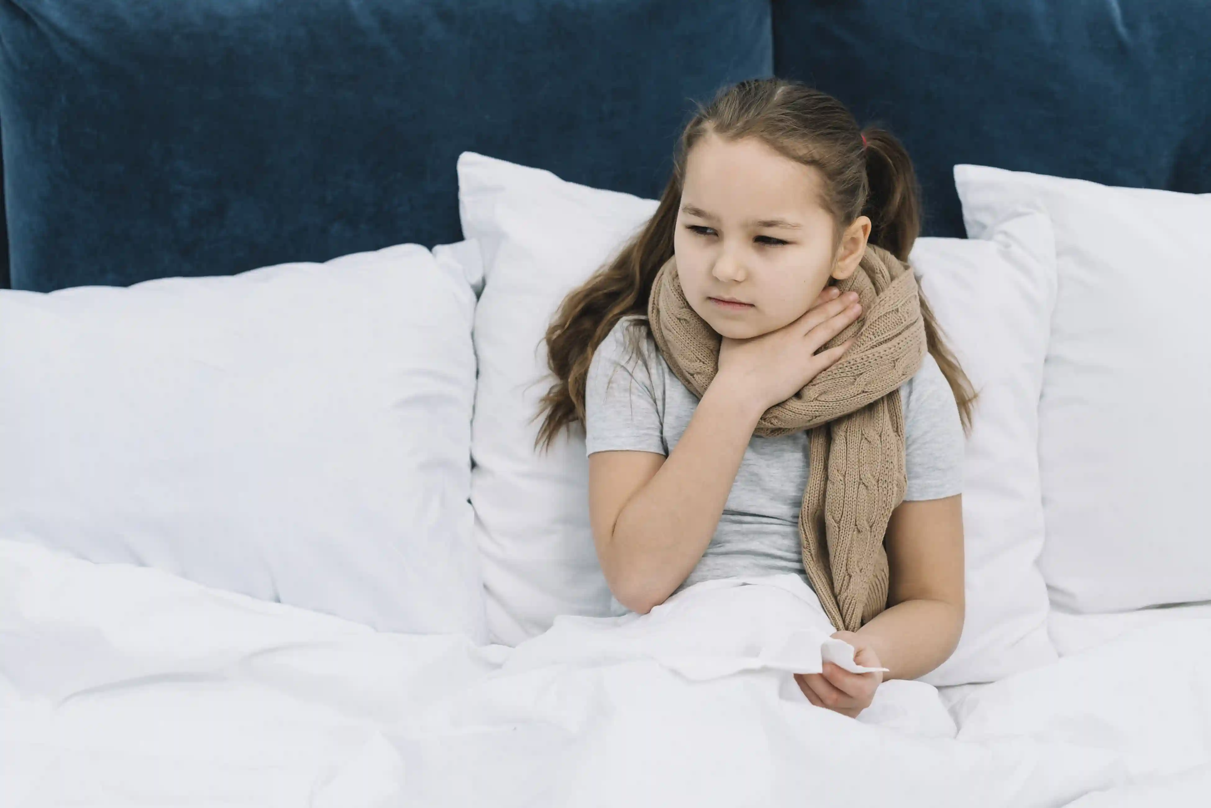 Çocuklarda Bademcik İltihabı: Belirtileri, Nedenleri Ve Tedavi Yöntemleri